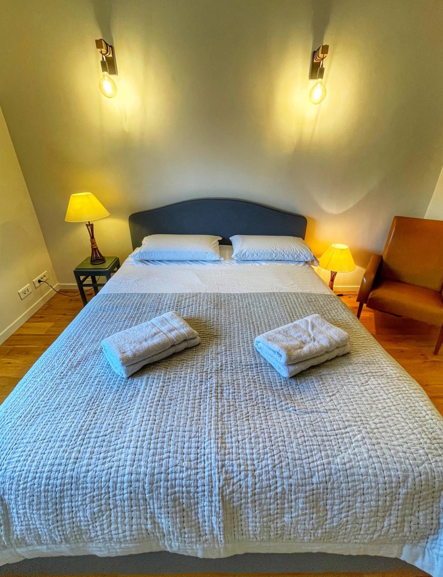 Appartamento Le Petit Delphia Apt Esterno foto