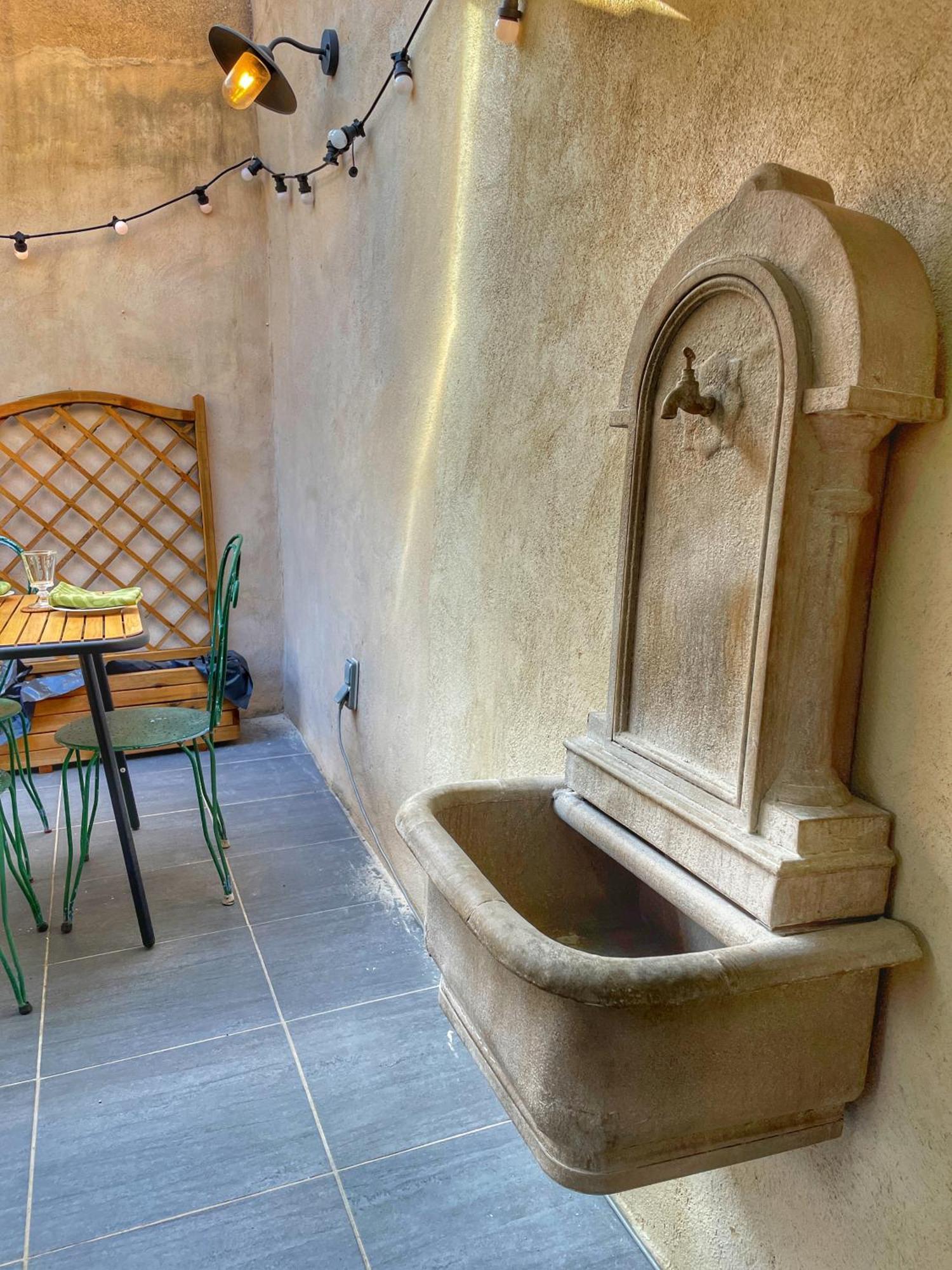 Appartamento Le Petit Delphia Apt Esterno foto